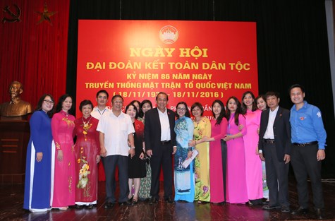 Phó Thủ tướng Thường trực dự ngày hội đại đoàn kết toàn dân - ảnh 3